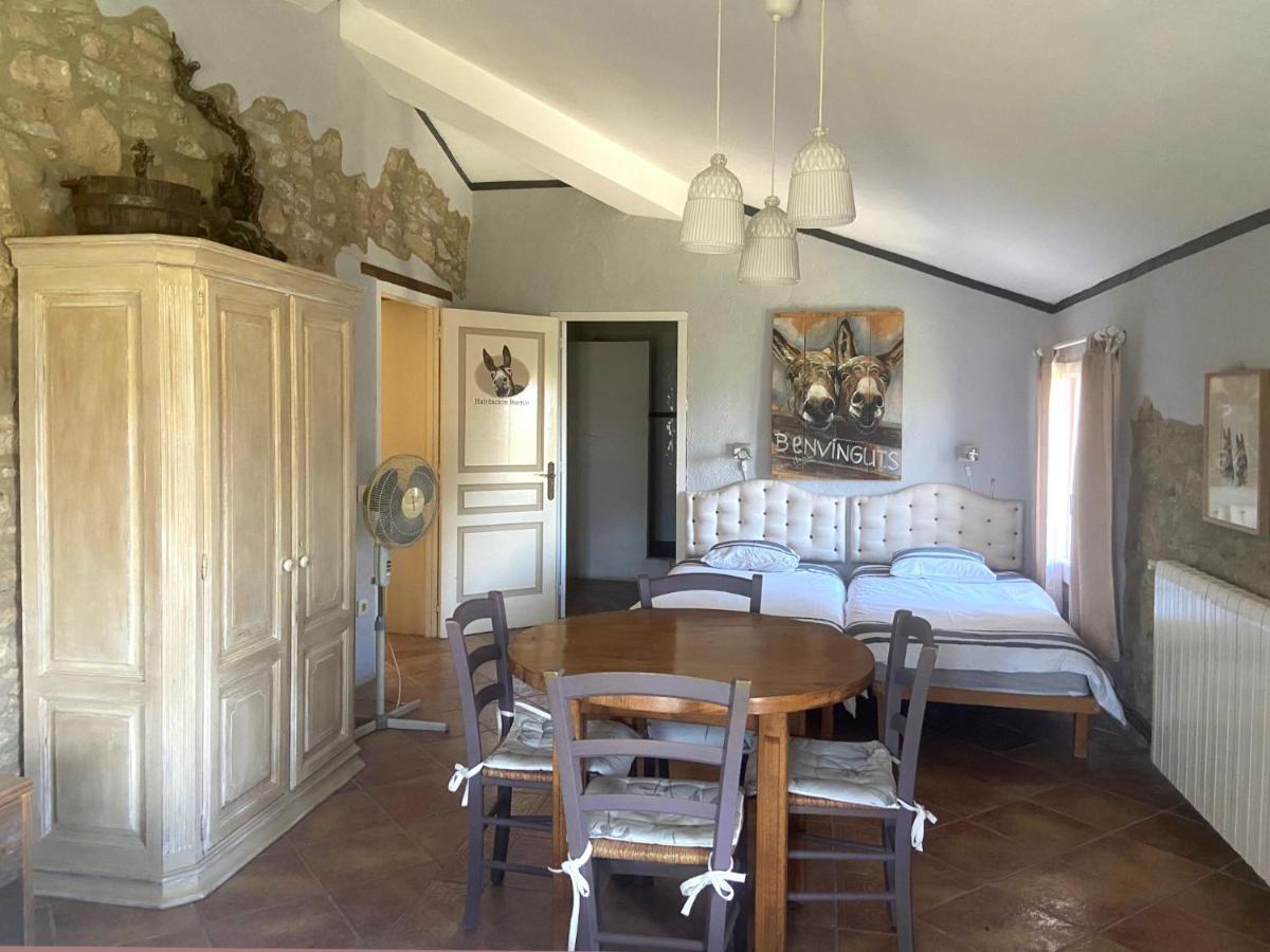 Maspitra B&B Besalu Luaran gambar