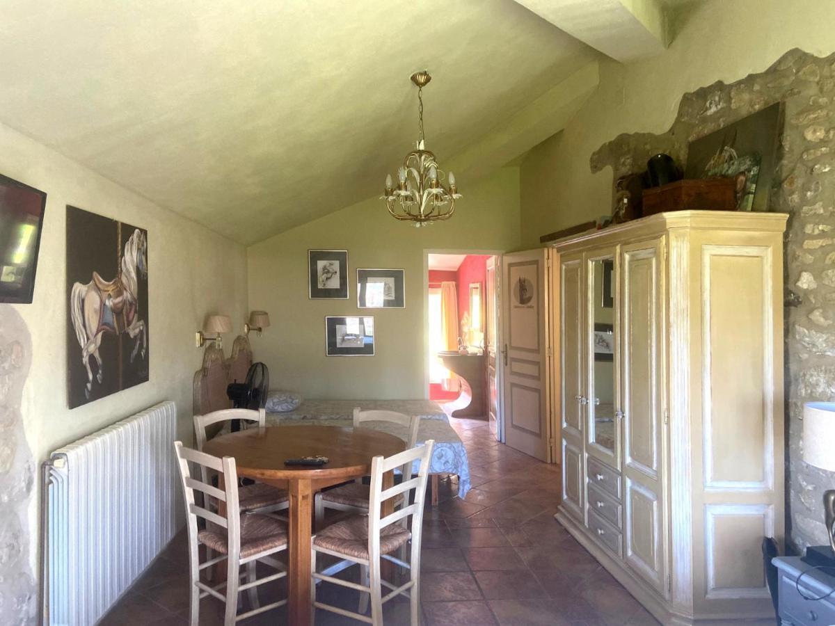 Maspitra B&B Besalu Luaran gambar